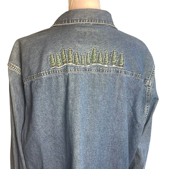 Woolrich Womens VTG Embroidered Denim Jean Shirt XL Medium Blue Trees Winter - Picture 2 of 16